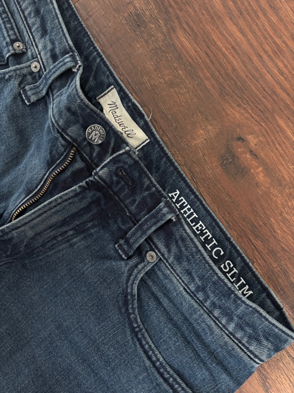 Madewell Athletic Slim Dark Blue size 31x32